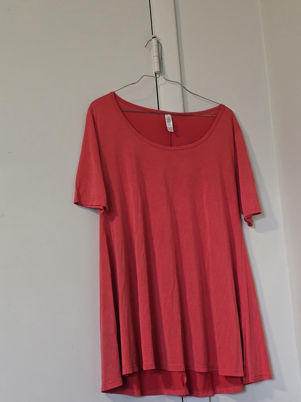 LuLaRoe Classic Red/Coral Short Sleeve Swing Tunic Top Size S